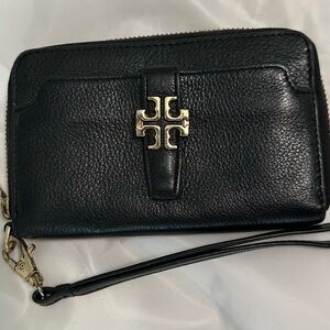 Tory Burch Plaque Smartphone Wallet